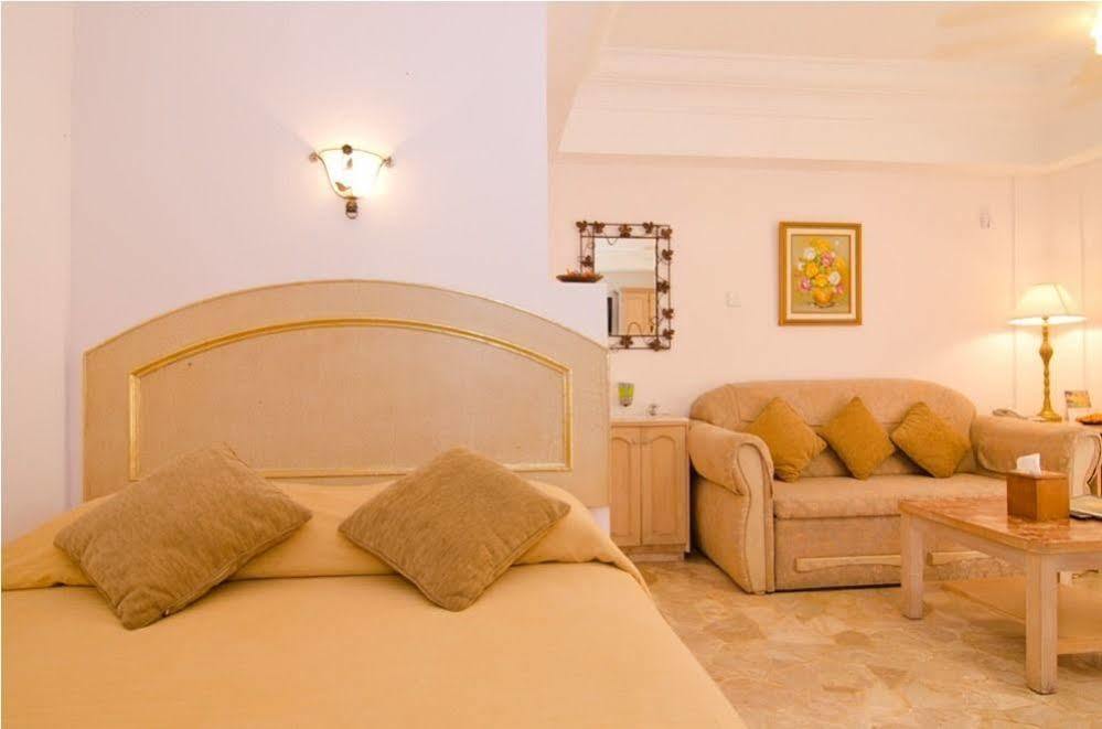 Club Bali Suites At Kota Bunga 芝巴纳斯 外观 照片